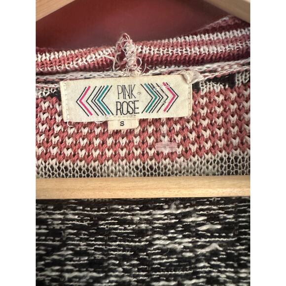 Pink Rose Sweater/Cardigan/Hoodie - Picture 3 of 8